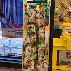 BRAND NEW! Bell bottom tie dye 100% hand made.